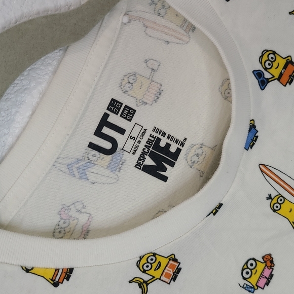 UT Despicable Me tshirt mens small minions - Picture 2 of 9